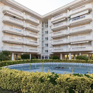 Appartement Homes & Go Aquamarina Iii